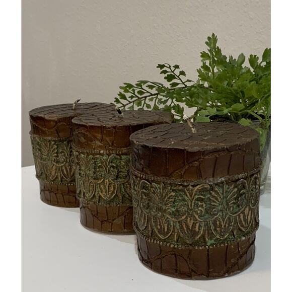 Vtg Ornate Bronze Gold Green Acanthus Leaf Snake Skin Pillar Candles Lot Of 3 - Picture 2 of 8